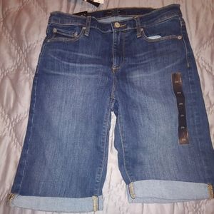 NWT Banana Republic jean shorts size 4 or 27 in